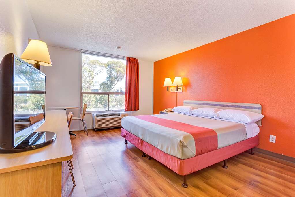Motel 6 Belmont CA San Francisco Redwood City - photo 11