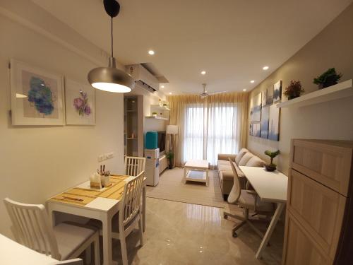 RELOhomes Serviced Apartment — 4-Star Luxury Hotel in Mumbai, India