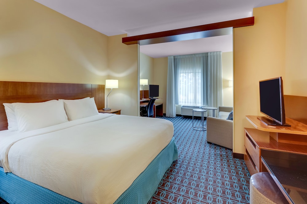 Fairfield Inn & Suites Dunn I 95 - photo 11
