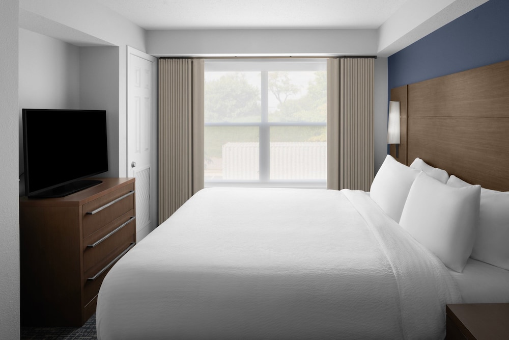 Residence Inn by Marriott Holland - photo 7