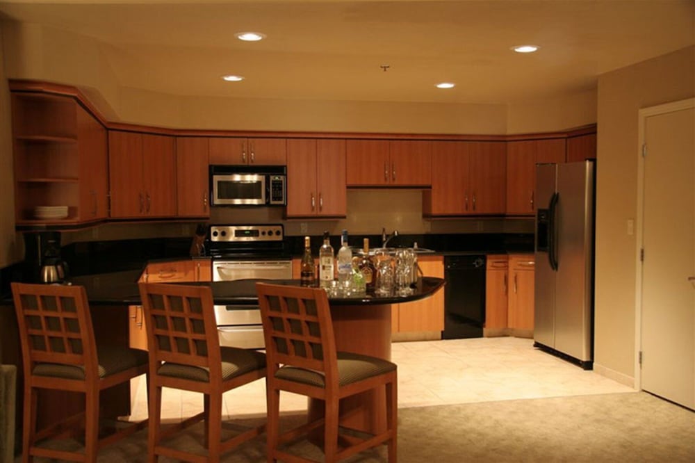 The Platinum Hotel - photo 9