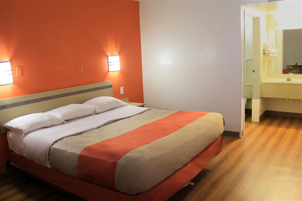 Motel 6 Enfield CT Hartford - photo 17