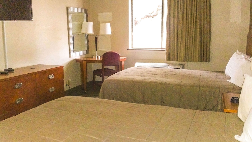 Heritage Place Inn & Suites - photo 5