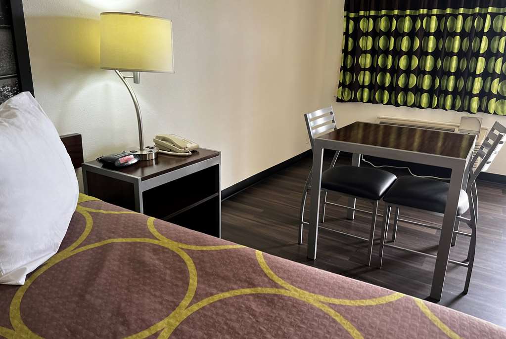 Super 8 by Wyndham Slidell - photo 27