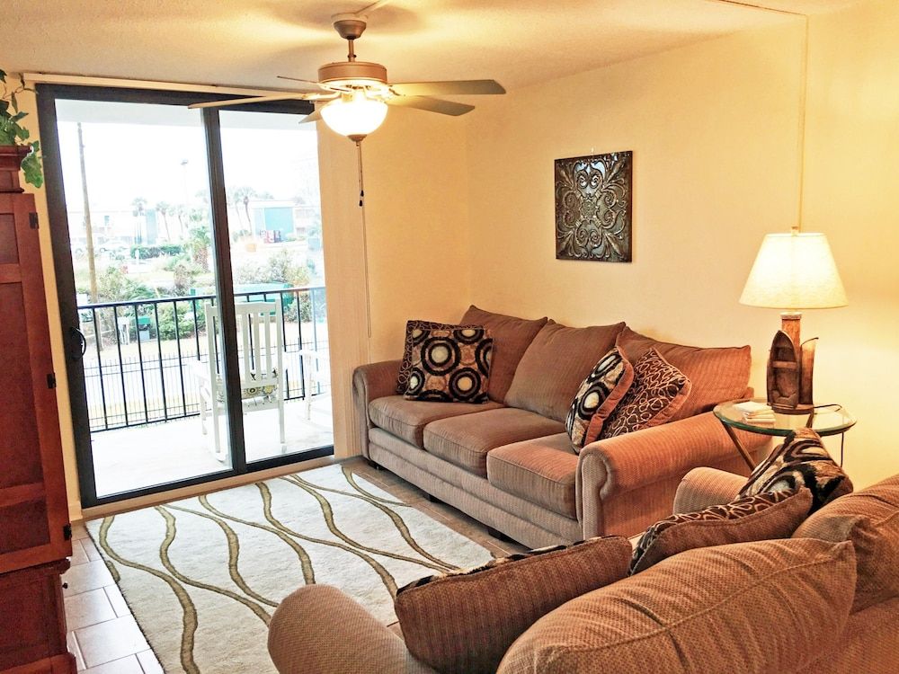 Holiday Towers 206 3 Br condo by RedAwning - photo 23