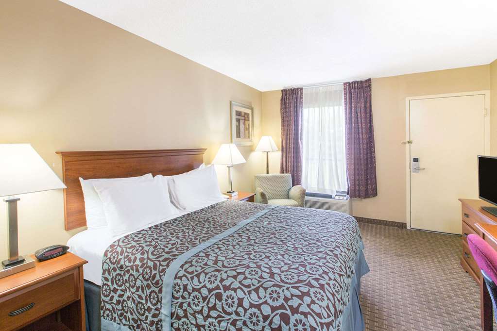 Days Inn by Wyndham Ripley - photo 5