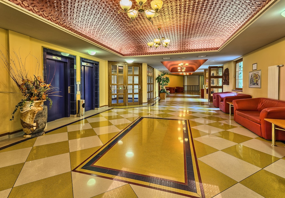 Wellness Hotel Babylon — Liberec — photo 2