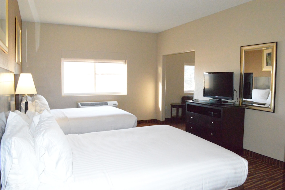 First Choice Inns at the Swell - photo 8
