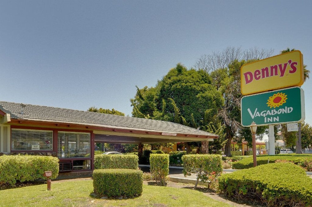 Vagabond Inn Sunnyvale - photo 27