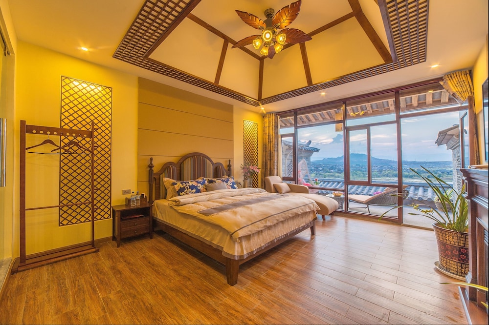 Floral Hotel Tengchong Heshun Hemuju in Baoshan, People's Republic of China