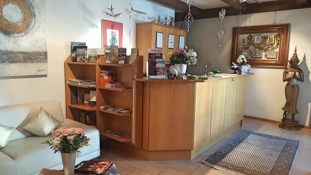Landgasthaus Hotel Bonn — Baunatal — photo 2
