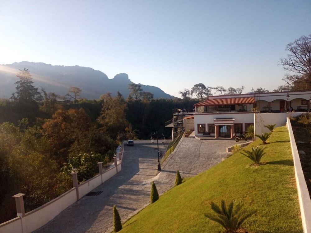 Hotel Danini — hotel in Teziutlan