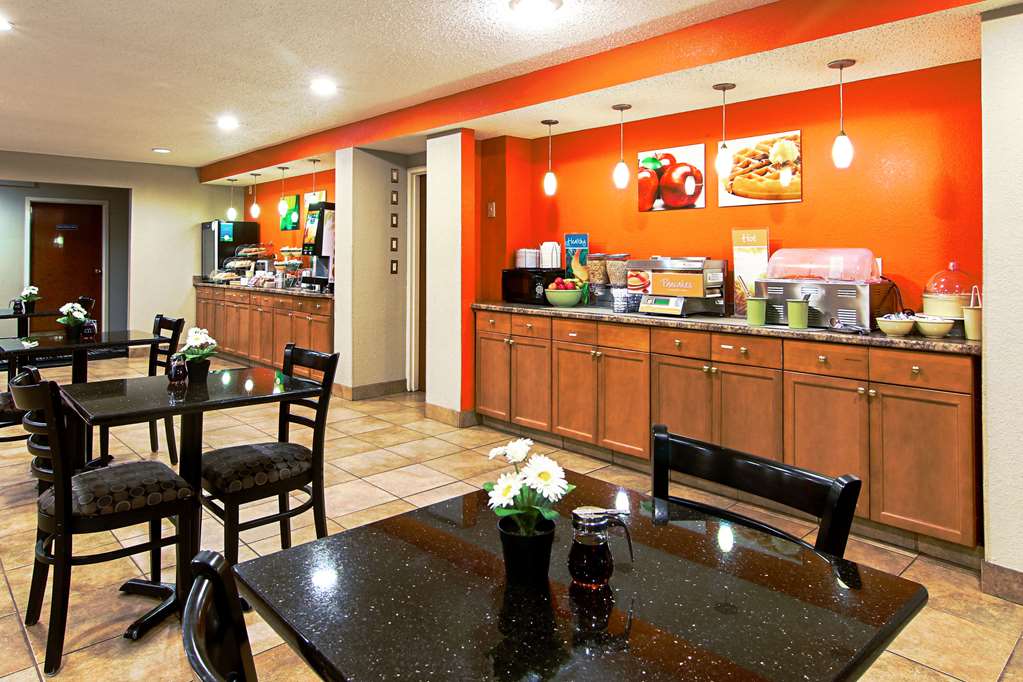 Quality Inn Plainfield I 395 - photo 30