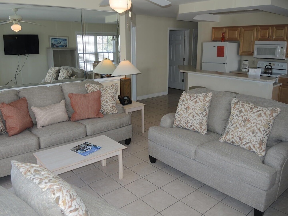 Full Kitchen Condo 2404M Golf Resort Close to Beach in Calabash by RedAwning - photo 20