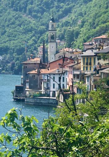 Via Scale Apartments Lake Como Brienno — 4-Star Luxury Hotel in Brienno, Italy