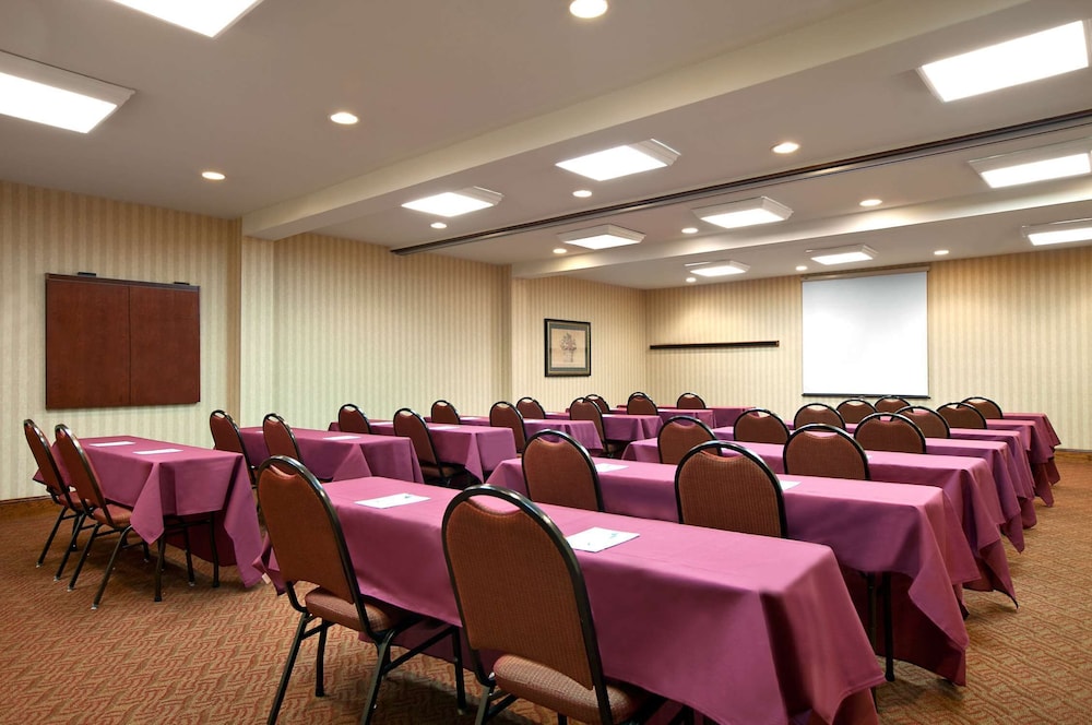Hampton Inn Atlanta Stockbridge - photo 30
