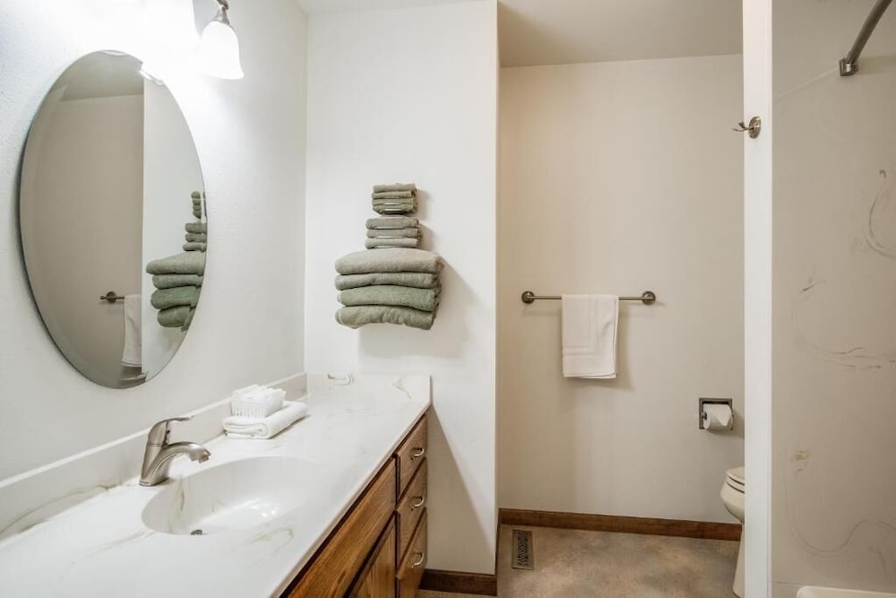Pend Oreille Shores Resort E26 2 Br Condo - photo 30