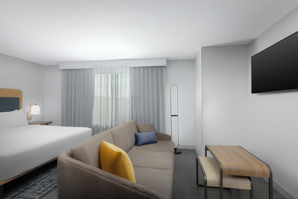 Homewood Suites by Hilton Newport Cincinnati - photo 14
