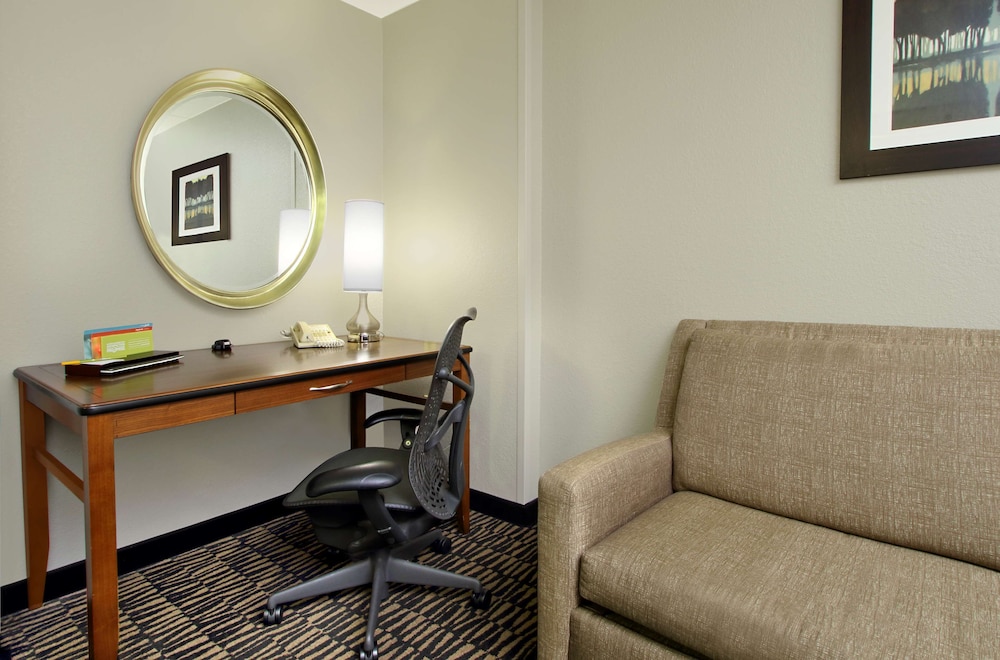 Hilton Garden Inn Austin NW Arboretum - photo 21