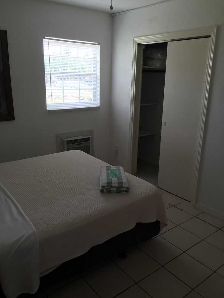 Amber Tides Motel - photo 12