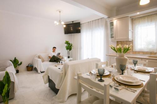 White Elegant Stay — 4-Star Luxury Hotel in Thessaloniki, Greece
