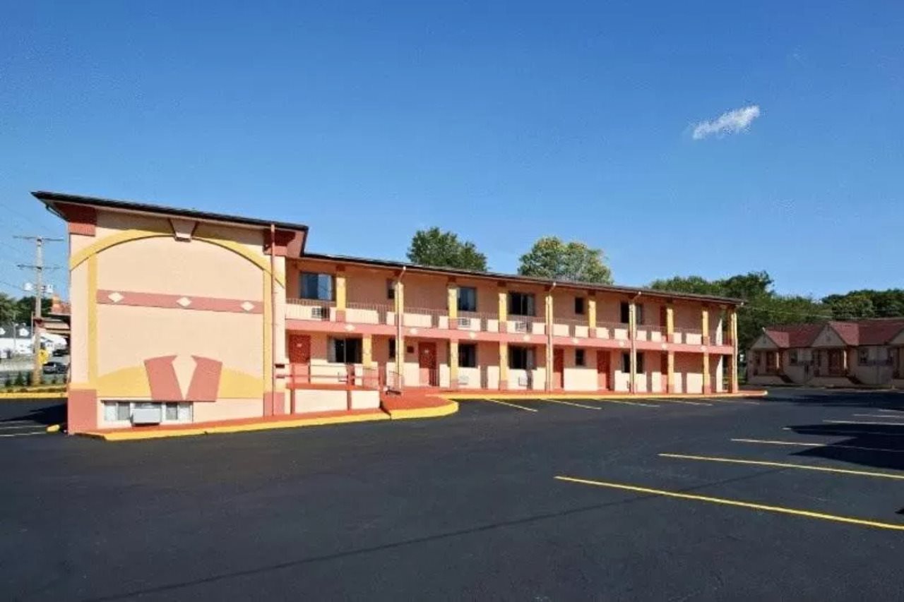 Regal Inn & Suites — hotel in Rosedale
