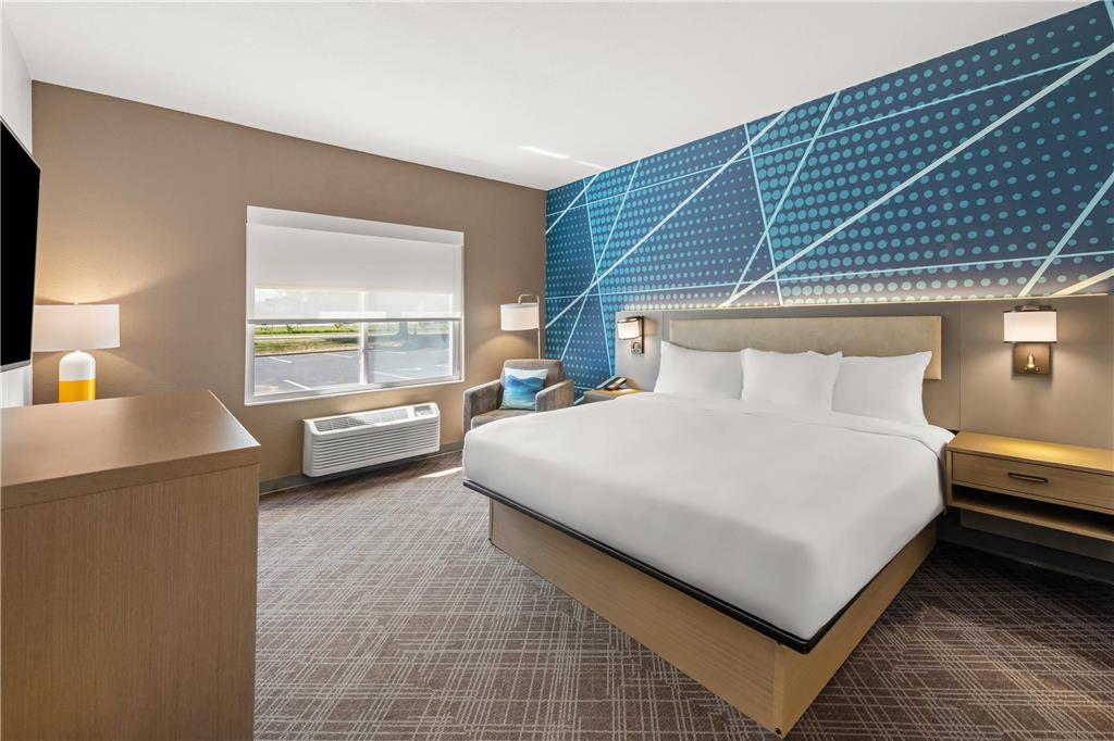 Comfort Inn & Suites Olathe Kansas City - photo 15