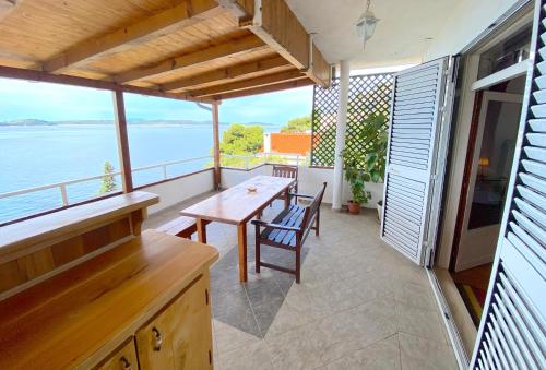 Apartment Marcelina Hvar — 4-Star Luxury Hotel in Hvar, Croatia