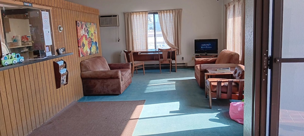 Scotwood Motel by OYO Washburn ND - photo 14