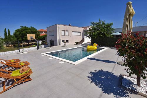 Apartment Villa Anna — 4-Star Luxury Hotel in Zadar, Croatia