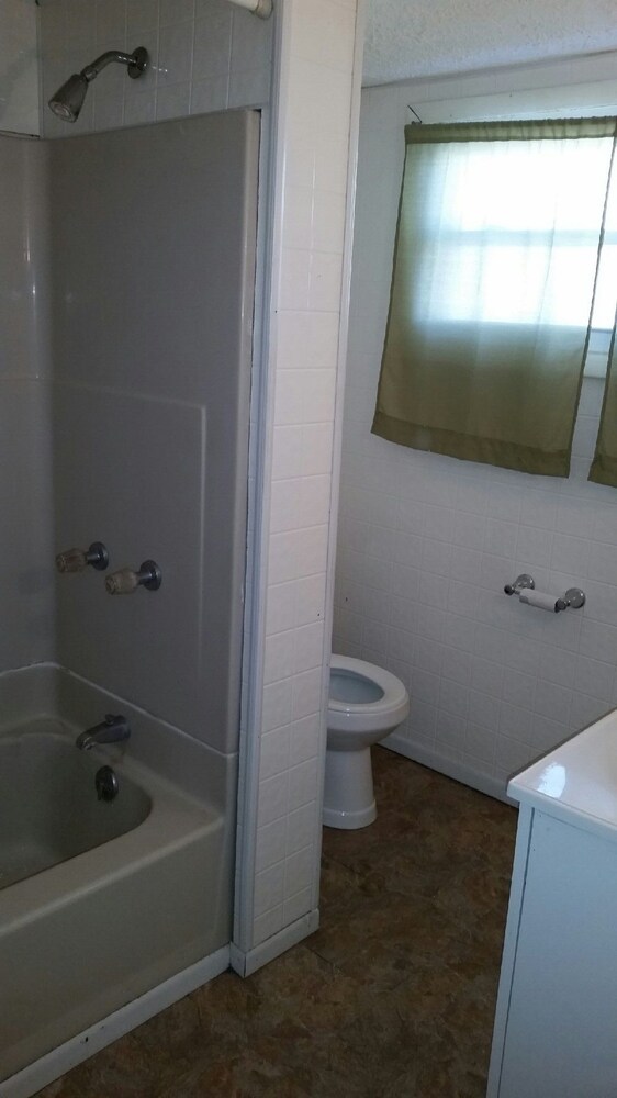 HolmeSuites Extended Stay - photo 14