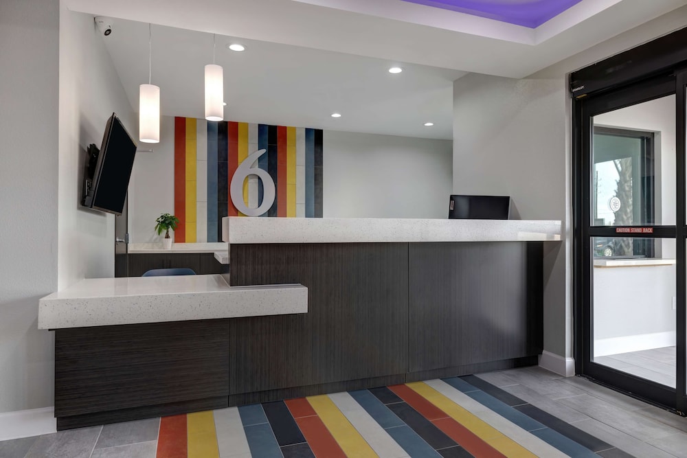 Studio 6 Katy TX Energy Corridor - photo 2