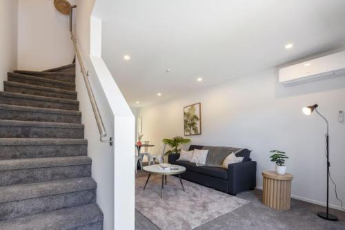 Ariki Artistry Lower Hutt 2BR Sanctuary in Lower Hutt, New Zealand