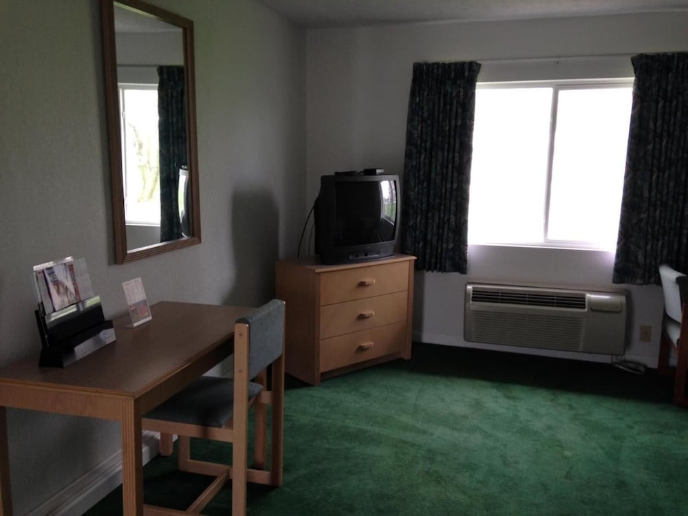 Economy Inn Lafayette - photo 15