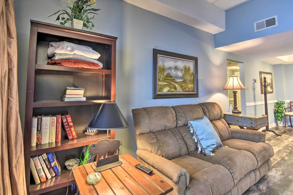 4 Mi to Sugar Mtn Resort: Condo w Indoor Pool - photo 4