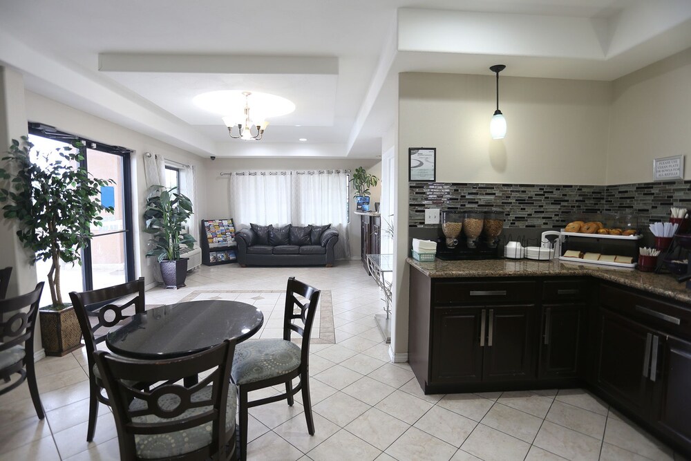 Executive Inn & Suites Jewett - photo 39