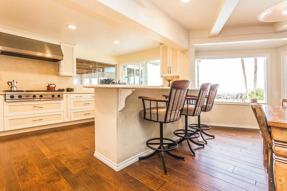 Oak Hills by Avantstay Panoramic View Pool Spa - photo 19