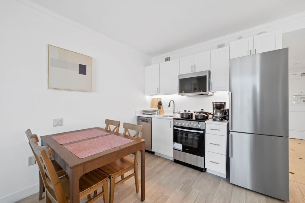 2br 3ba Condo Right Between Hard Rock and Ocean Casino - photo 9