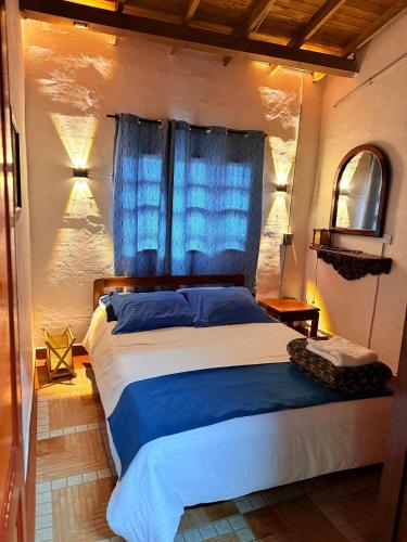 Maravilla de cabaña grupal 5 10 personas parking wifi campestre cercana in Jardin, Colombia