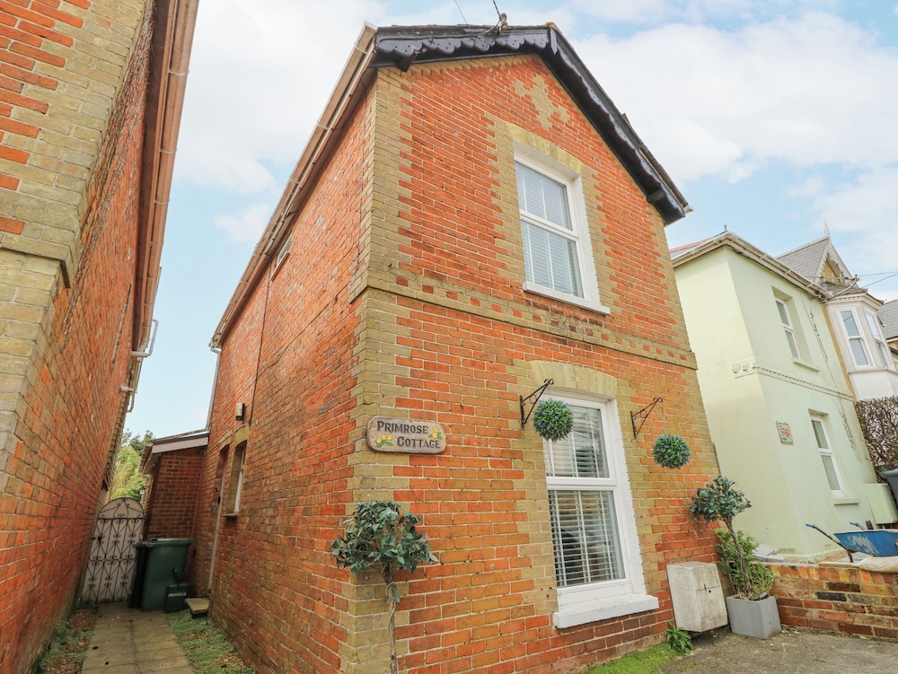 Primrose Cottage — 4-Star Luxury Hotel in Ryde, United Kingdom
