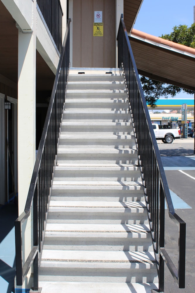 BeachWay Inn - photo 19