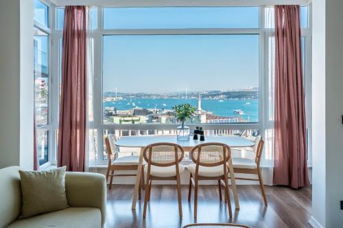 Stay Beyond the Bosphorus #5 — 4-Star Luxury Hotel in Istanbul, Turkey