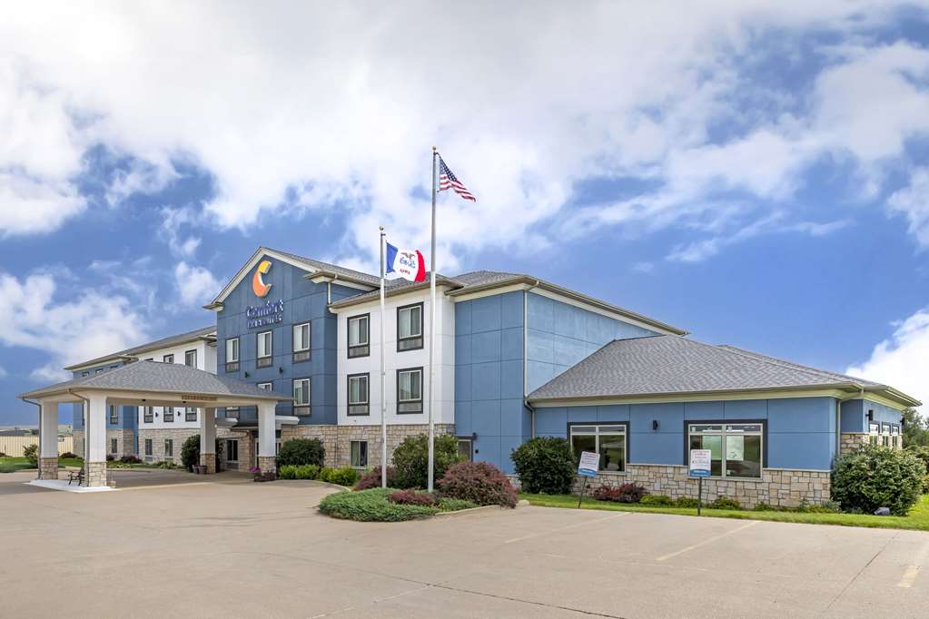 Comfort Inn & Suites Grinnell near I 80 - featured photo