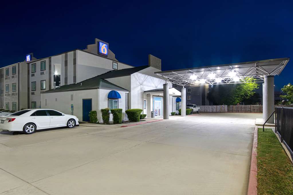Motel 6 San Antonio TX South - photo 4