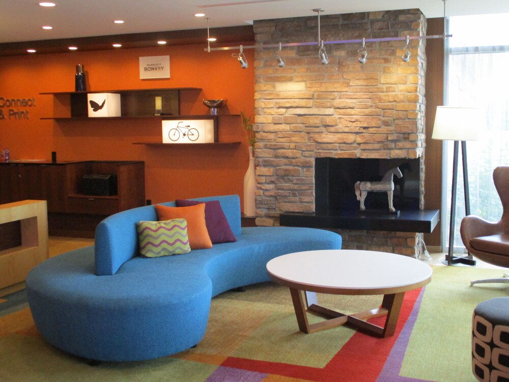 Fairfield Inn & Suites Fremont - photo 2