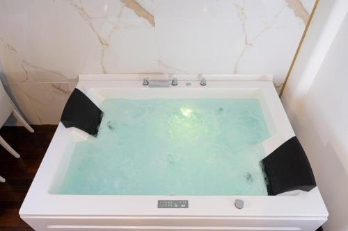 Exe Napoli Stadium Apartment — 4-Star Luxury Hotel in Naples, Italy