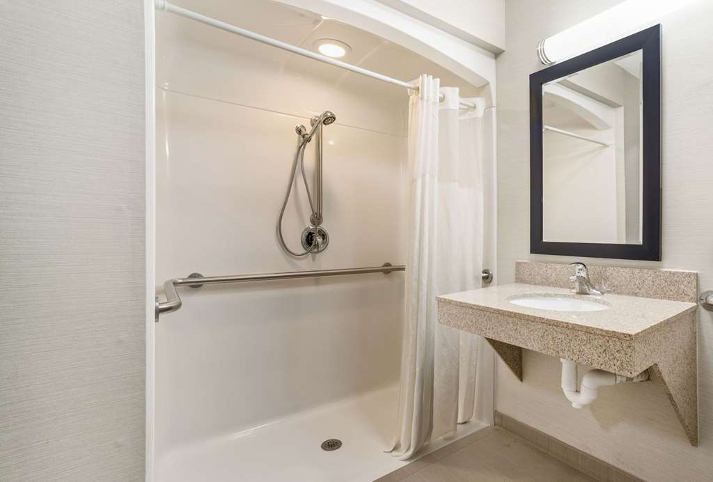 Quality Inn Effingham North - photo 10