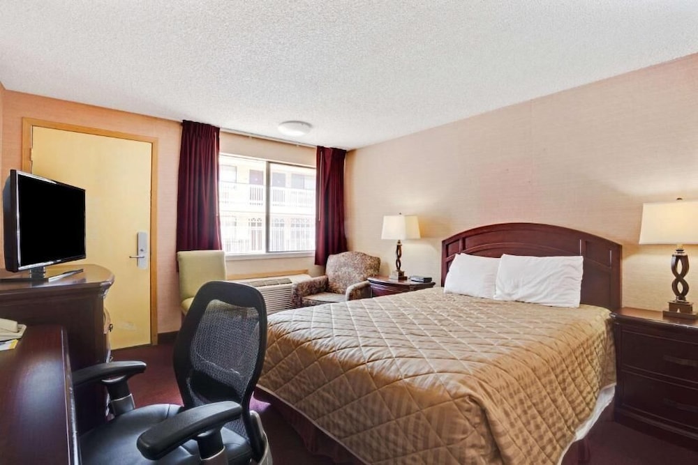 FairBridge Inn Express Tukwila - photo 16