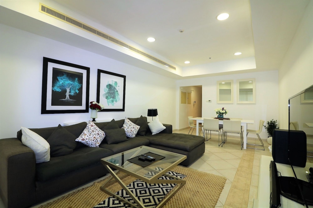 Piks Key Princess Tower - carbon neutral hotel in Dubai