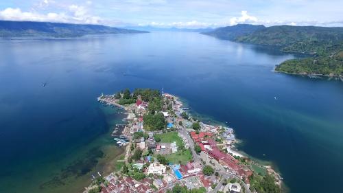 Atsari Hotel in Parapat, Indonesia